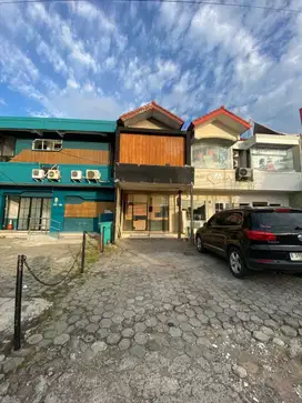 Ruko Dekat Kemang Cocok Buat laundry,kantor dan exspedisi