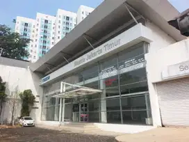 Dijual Gedung ex Bekas showroom mobil Jatinegara