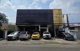 Dijual murah gedung and cafe 3 lt Tebet Jakarta selatan
