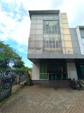 Ruko 3 Lantai Sangat Bagus Lokasi Strategis Hook Graha Raya 6905