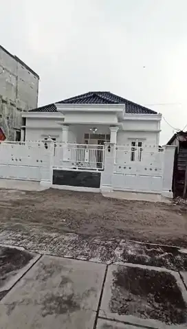 RUMAH MURAH  DI JOMBANG   KONSEP  CLASIC MODEREN