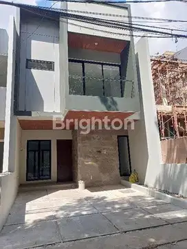 Rumah baru strategis di BCS,Kelapa Gading, Jakarta Utara