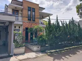 Rumah Hook Istimewa Komplek Sarie Bunga Bakung Residence Buah Batu