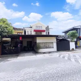 Metro Permata rumah di jalan Boelevard 2 lantai SHM