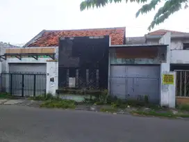 Rumah Ketintang Surabaya