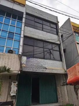 HOT SALE! Dijual Ruko 3,5 Lantai di Pinggir Jalan Utama Kalimalang