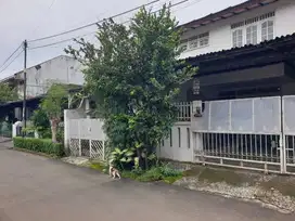 Djual Rumah di komplek Pelikan, Bintaro tangerang selatan, jakarta