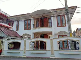 Rumah Mewah di Kawasan Elit Jakal km 6 dkt Shokudou kantin Jepang