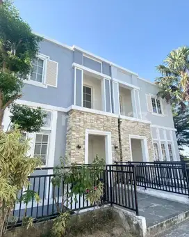 Rumah Mewah Double Decker di Tanjung Bunga, Makassar