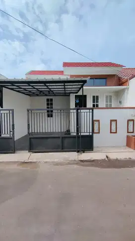 Rumah Baru Siap Huni di Villa Pamulang