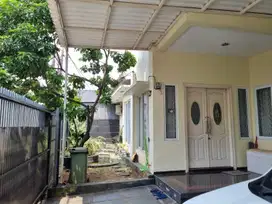 Rumah Bagus Siap Huni di kawasa Strategis Lebak Bulus