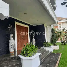 Rumah Bagus Classic Style Di Di Pondok Kelapa Jakarta Timur S7509