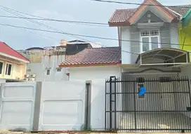 Dijual Rumah Taman Palem Lestari 2Lt Uk 157 m² at Jakarta Barat