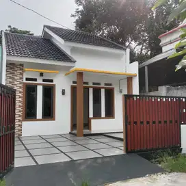 JUAL RUMAH 1 LANTAI DI SENOPATI ESTATE HOOK DEKAT AKSES TOL