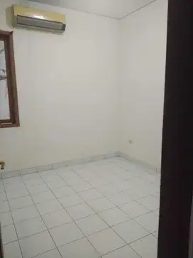La. 1550 Dijual Cepat Rumah Legenda Wisata Cibubur Siap Huni