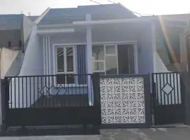 Rumah Minimalis Cluster dengan One Gate System di Pondok Ungu