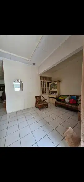 Dijual cepat rumah masih nego di taman surya 2
