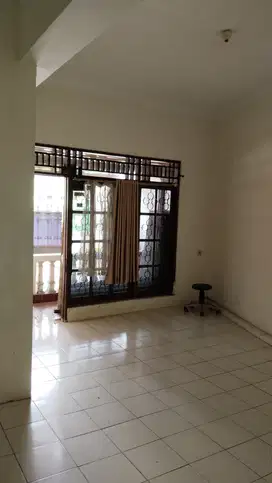 Dijual rumah di perum Graha Prima, dekat Simpangan Depok