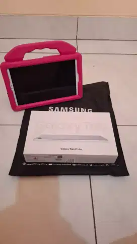 Samsung Galaxy Tab A7 Lite Putih Fullset Box Samsung LIKENEW Condition