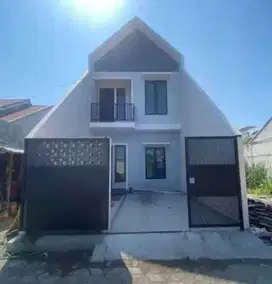 Rumah baru  Scandinavian Wonorejo Selatan - Rungkut