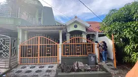 Di Jual Rumah Tinggal Siap Huni 1,5 Lantai Di Harapan Indah 1 Bekasi