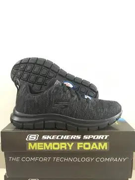 [JUAL] Sepatu Skechers Track Front Runner Black size 40