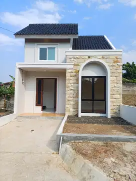 RUMAH CLUSTER MEWAH DI PUSAT KOTA