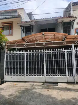 RUMAH STRATEGIS DI SARIJADI SUKASARI DEKAT KAMPUS MARANATHA PASTEUR