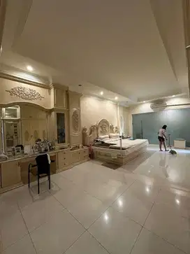 Rumah Surabaya Selatan Classic Margorejo