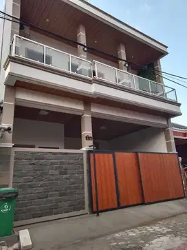 Rumah Modern 2 lantai, Dekat RSUD Cilegon.