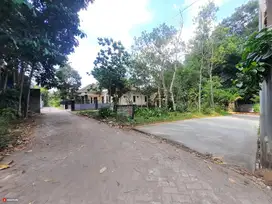 700 Meter Jl. Kaliurang, Selatan Kampus UII Jogja, SHM Ready