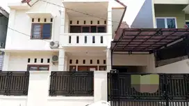 Disewakan rumah di taman pulo gebang cakung jakarta timur