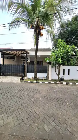 RUMAH HOOK DI BEKASI TIMUR REGENSI