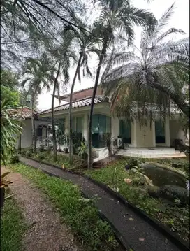 Rumah di jln utama Ceger Pondok aren  Tangerang