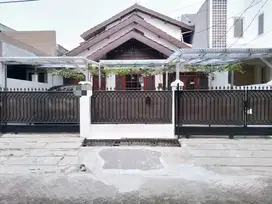 Dijual Rumah 2 Lantai Termurah Bintaro Sektor 5 Luas Shm Nego