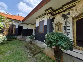 Rumah asri Luas nyaman  Kampial nusa dua bali