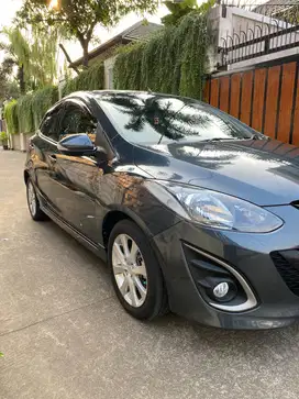 Mazda2 V 1.5 AT 2013