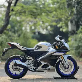 YAMAHA YZF R15M ABS CONNECTED SILVER 2022 KM 6K PAJAK PANJANG LIKE NEW