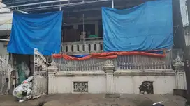 DI SEWAKAN RUMAH / GUDANG 10x20m 2 LANTAI KONDISI SIAP PAKAI