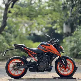 KTM DUKE 200 ABS ORANGE 2022 KM 4K SUPER MULUS