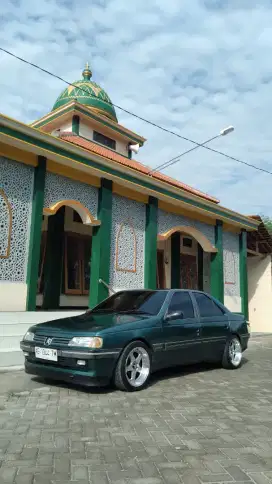 Peugeot 405 taun 1992