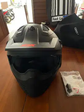 Helm JPX black size L
