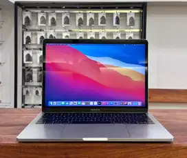 MacBook Pro 13 inch 2017, Core i5, RAM 8GB, SSD 256 GB