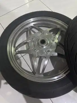 DI JUAL VELG VND BINTANG CHROME 14 PLUS BAN DPN BLKNG