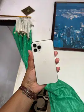 Iphone 11pro 512. Inter