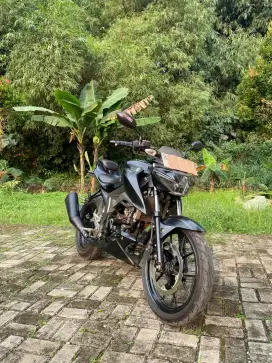 GSX-S 150 Hitam