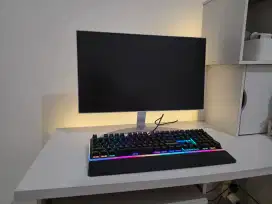 DIJUAL MONITOR KOMPUTER LG & KEYBOARD MECHANICAL GAMING RGB (1 SET)