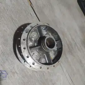 Di jual tromol belakang kondisi masih bagus