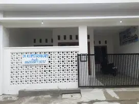 Dikontrakkan rumah dekat kompleks sekolah Al Hadi Jaten