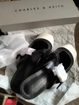 Sepatu Selop Wanita Charles&Keith Original dan New